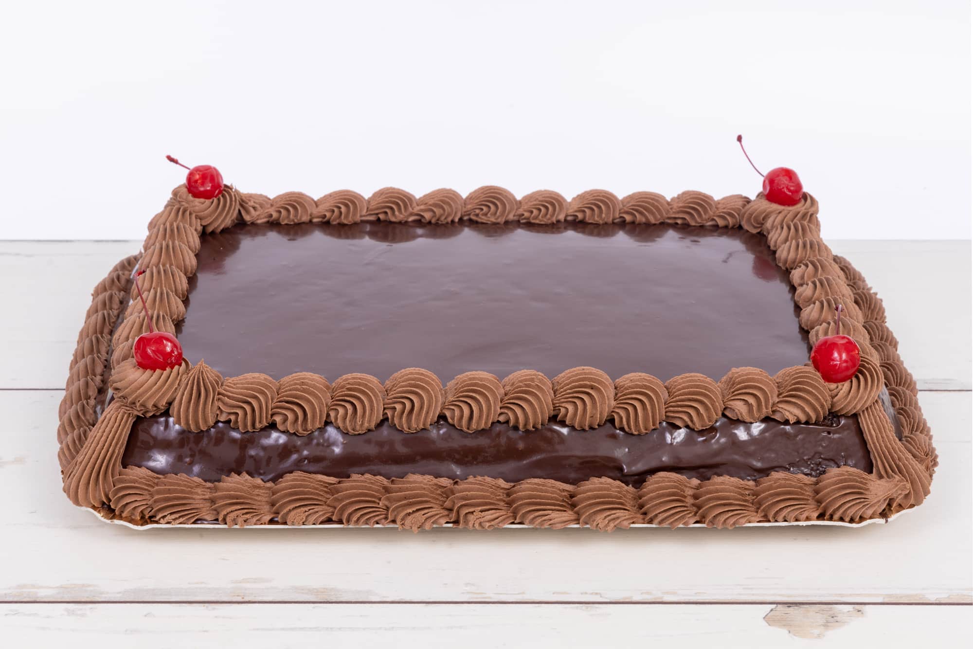 עוגת שוקולד יום הולדת מלבנית